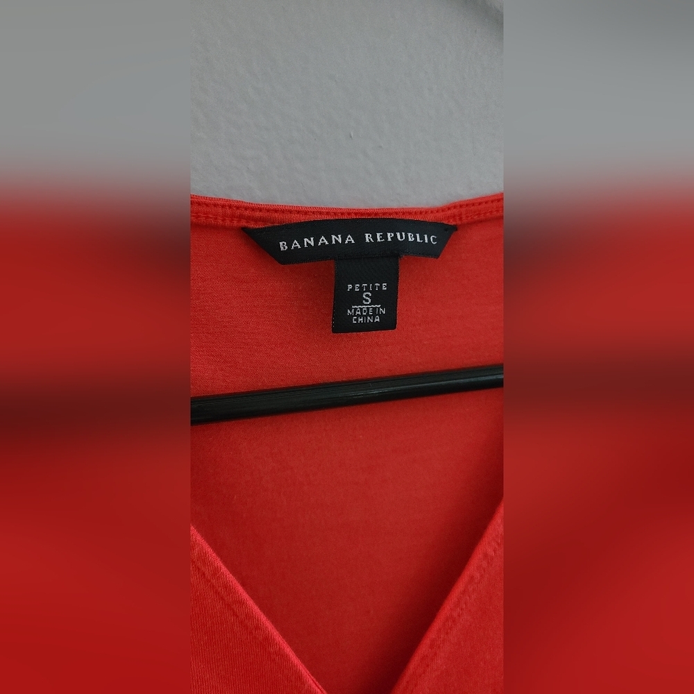 Banana Republic Red dress. Deep v and tie around sash sz sp - Picture 3 of 7